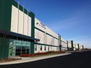 HSA Commercial Real Estate has announced that Wimmer Transportation Services, a Chicago-based trucking and freight delivery company, signed a long-term lease to occupy 17,280 square feet at the newly-completed second phase of Park 355 in Woodridge, Ill.