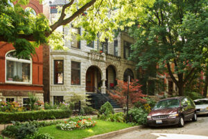 Kinzie Group's Christine Lutz sold Gone Girl author Gillian Flynn's Ukrainian Village home for over asking price last fall.