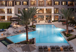 Alexan Auburn Lakes, a new 256-unit luxury garden-style apartment community in Houston by Northbrook-based PPI, offers a host of upscale outdoor amenities, including two tropical pools and sun decks enhanced by waterfalls, cabanas and a kitchen.