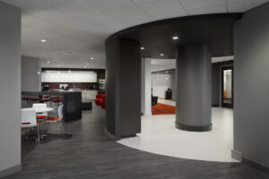 Amata Office Solutions recently completed the renovation of its center on the 28th floor of 150 N. Michigan. (Credit: Dustin Halleck, Dustin Halleck Photography)