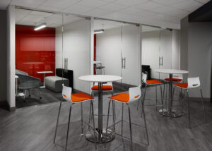 Amata Office Solutions operates six shared office centers in downtown Chicago, including its newly renovated center on the 28th floor of 150 N. Michigan. (Credit: Dustin Halleck, Dustin Halleck Photography)