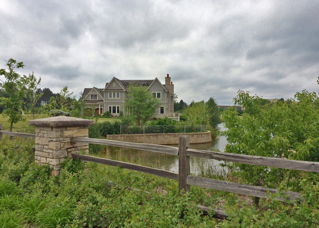Duplex residences at Willow Lake, a Red Seal Homes community in Northbrook, measure 2,491 to 4,338 square feet and offer an upscale package of premium features and finishes. 