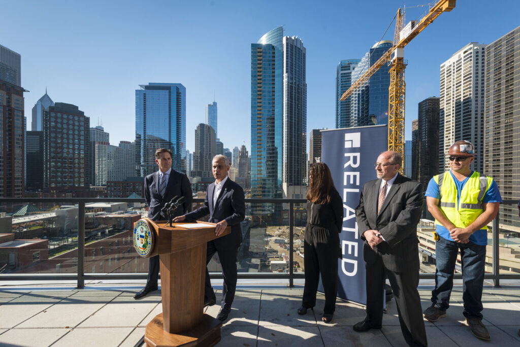 Mayor Rahm Emanuel and Buildings Commissioner Judy Frydland joined Related Midwest in celebrating the tower crane install at One Bennett Park. The development will include 69 luxury condos and 279 apartments, as well as a 1.7-acre park designed by Michael Van Valkenburgh, the creator of Maggie Daley Park and The 606. 