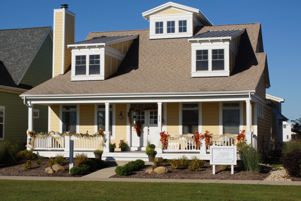 Vacation home buyers at Heritage Harbor Ottawa Resort appreciate the year-round appeal of the community’s location in Illinois’ Starved Rock Country.