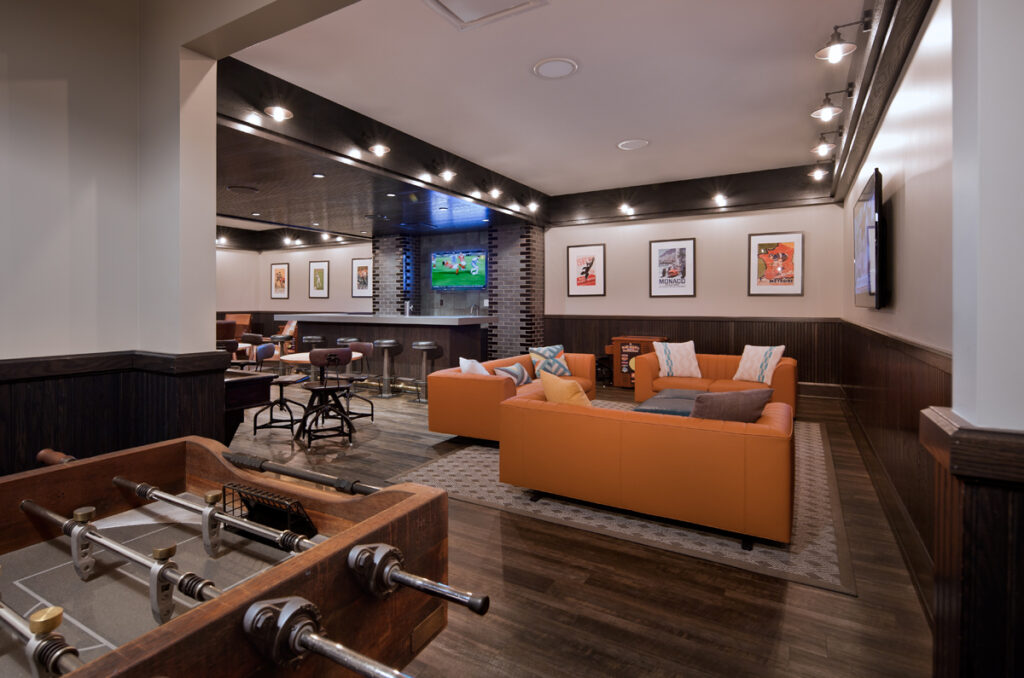 1000 South Clark offers more than 40,000 square feet of amenities, including this club room.