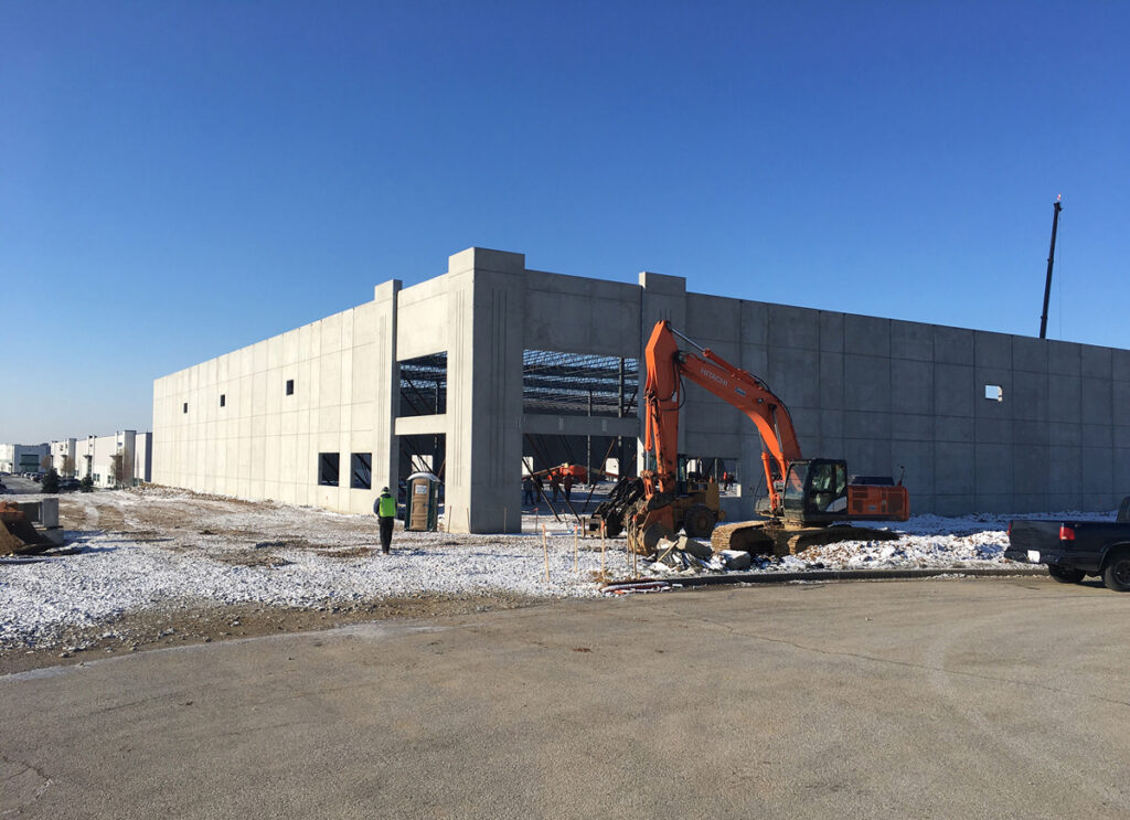 HSA Commercial Real Estate has entered into a joint venture agreement with Boston-based Great Point Investors to develop a 151,220-square-foot speculative industrial building in Plainfield, Ind., a southwest suburb of Indianapolis. Scheduled for delivery in June, Gateway Industrial IV will be the fifth and final building developed by HSA Commercial in the 40-acre Gateway Business Park.