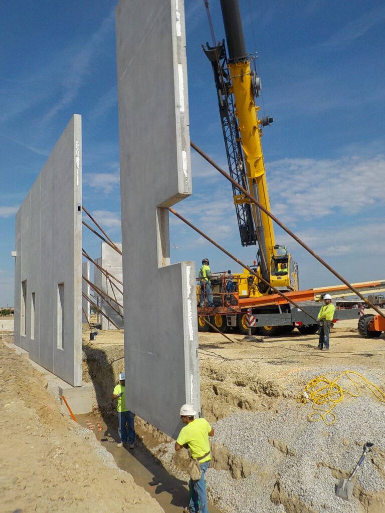 As a national commercial construction firm, Englewood Construction regularly encounters differences in state licensing requirements for contractors.