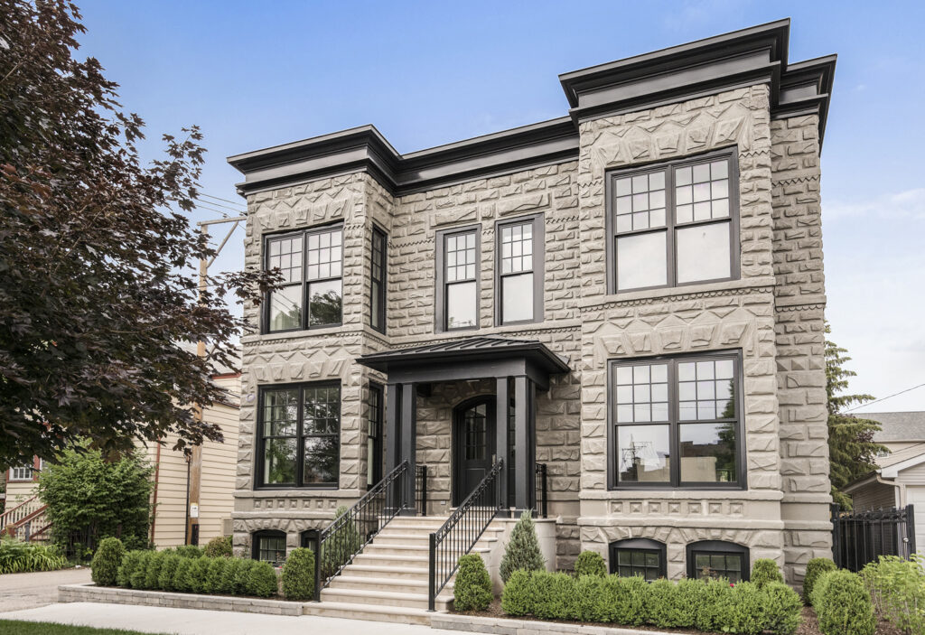 Barnett Homes converted this former four-flat at 2014 W. Sunnyside in Lincoln Square to a single-family residence.