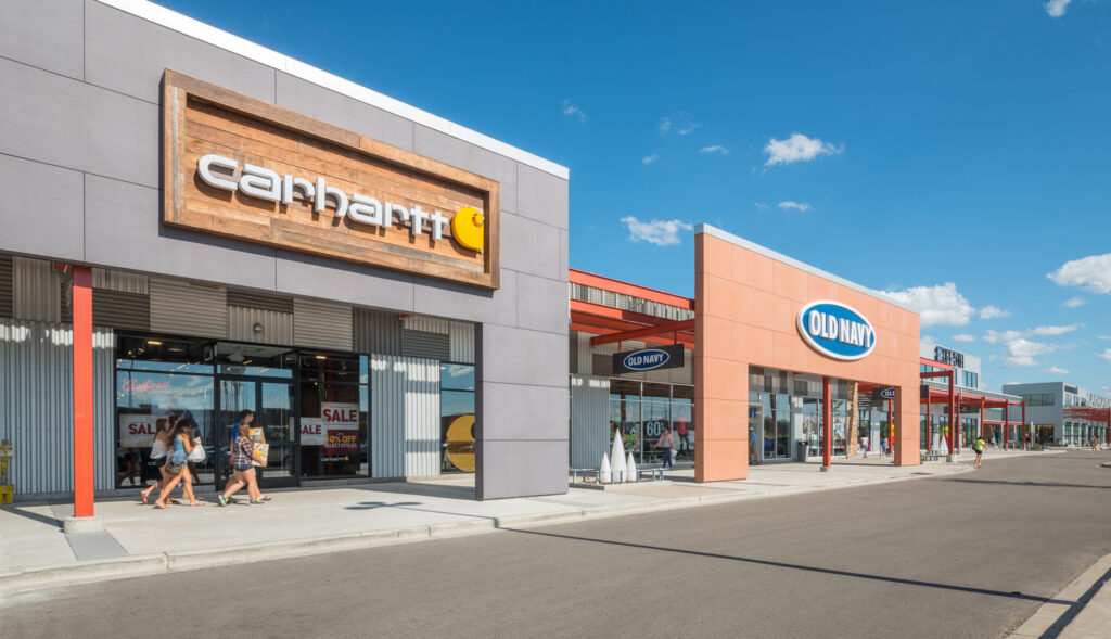 The Mayfair Collection, HSA Commercial Real Estate's mixed-use development in Wauwatosa, Wis., includes leading fashion merchants, one of Wisconsin's first Whole Foods stores and several local restaurants -- all of which help drive traffic to the center.